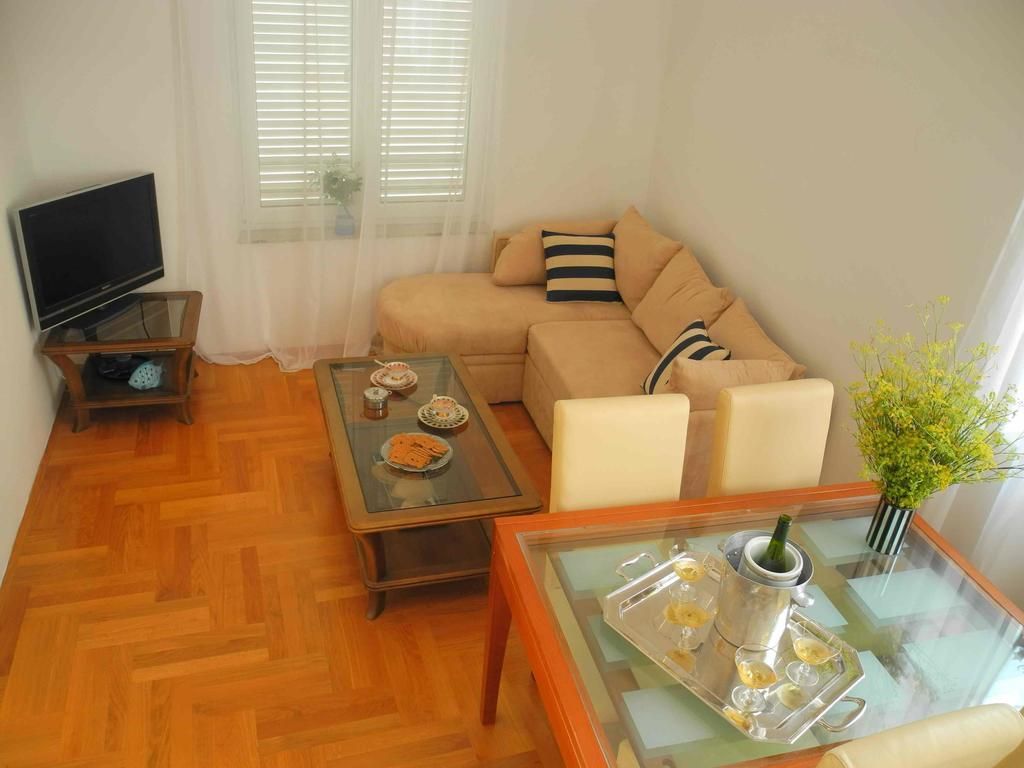 Apartments Antonela Jezera Exterior foto